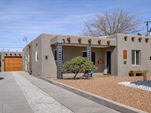 1025 Roma Avenue NE, Albuquerque, NM 87106