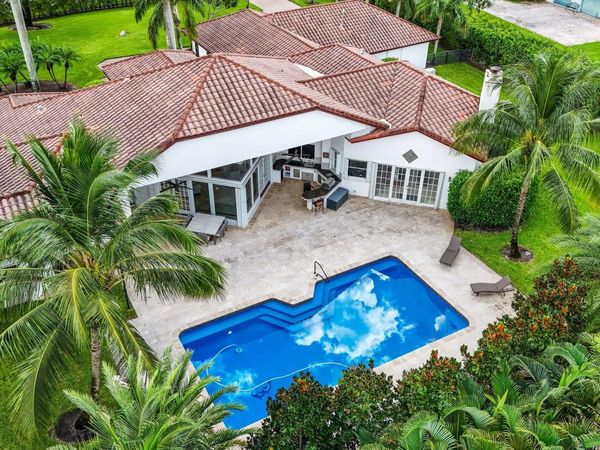 8618 Sawpine Rd, Delray Beach, FL 33446