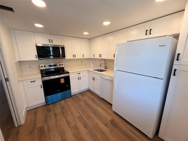 605 OAKS DRIVE, Unit 406, Pompano Beach, FL 33069