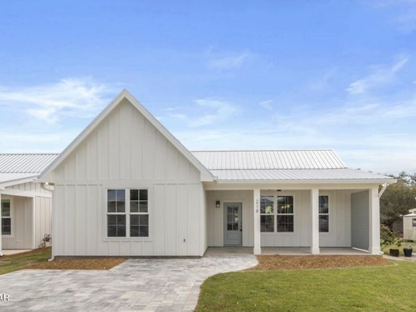 218 16th Street, Panama City Beach, FL 32413