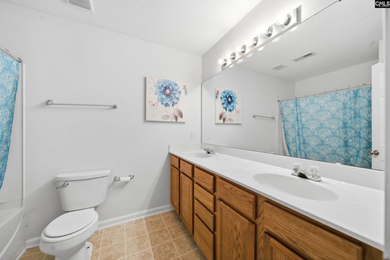 106 Drooping Leaf Drive  Photo 15