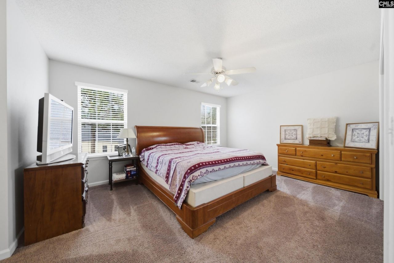 106 Drooping Leaf Drive  Photo 20