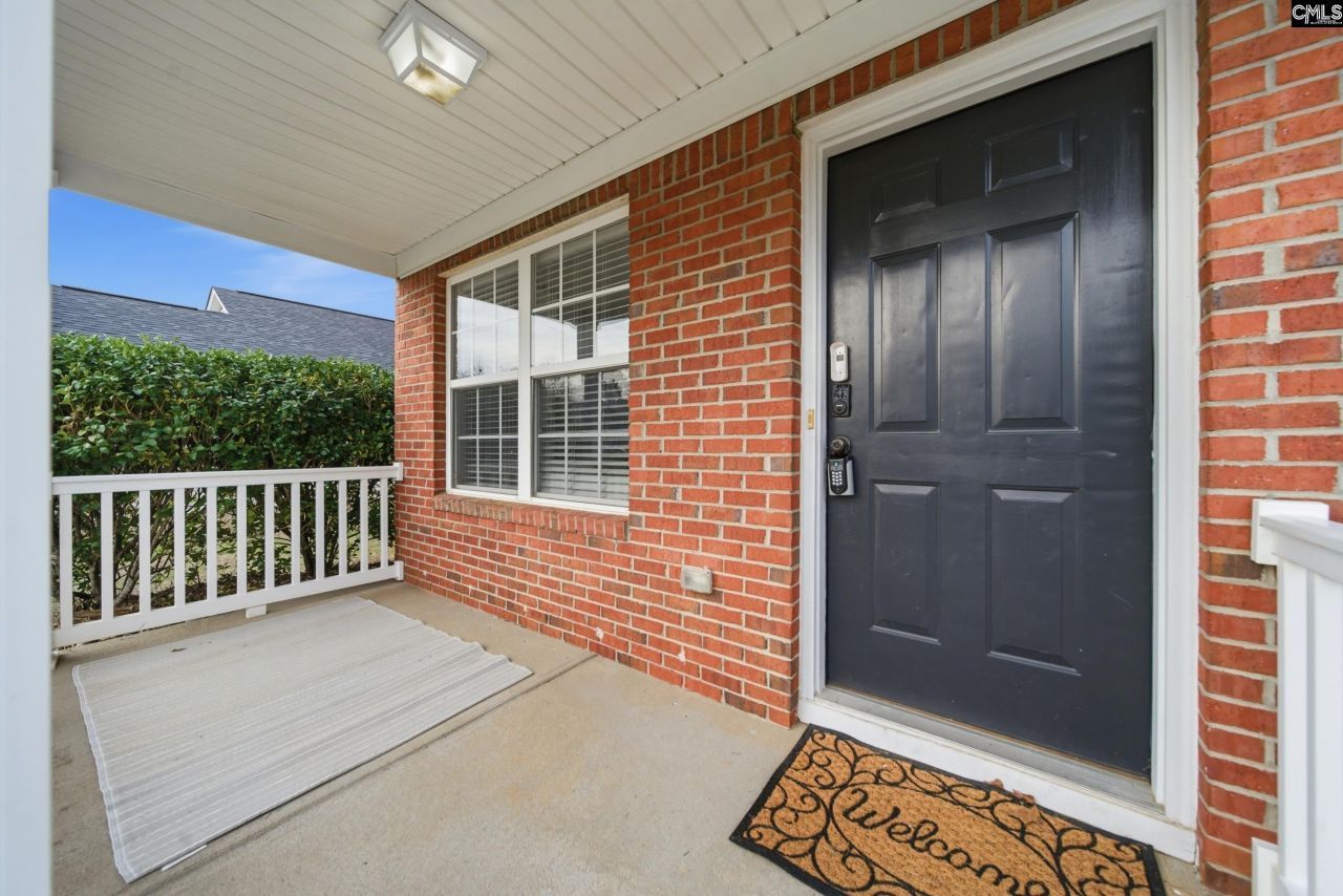 106 Drooping Leaf Drive  Photo 4