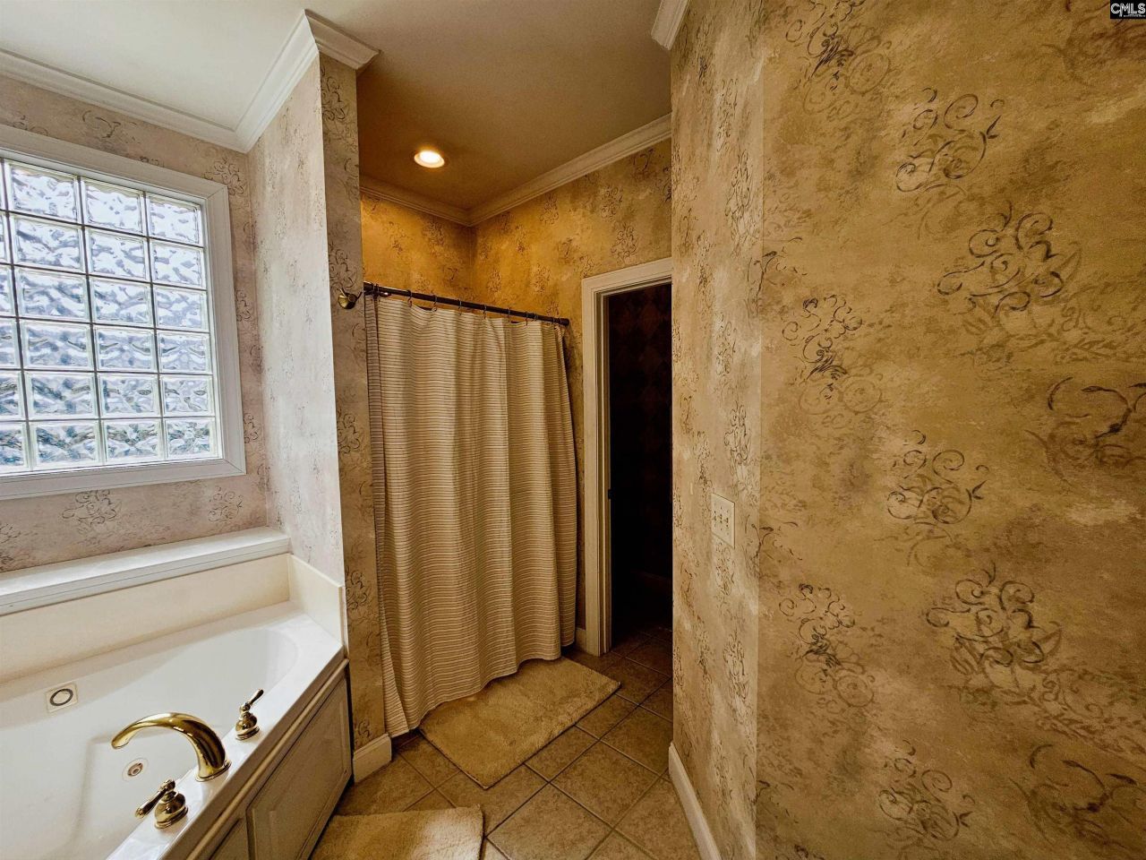 106 Arbor Place Drive  Photo 20