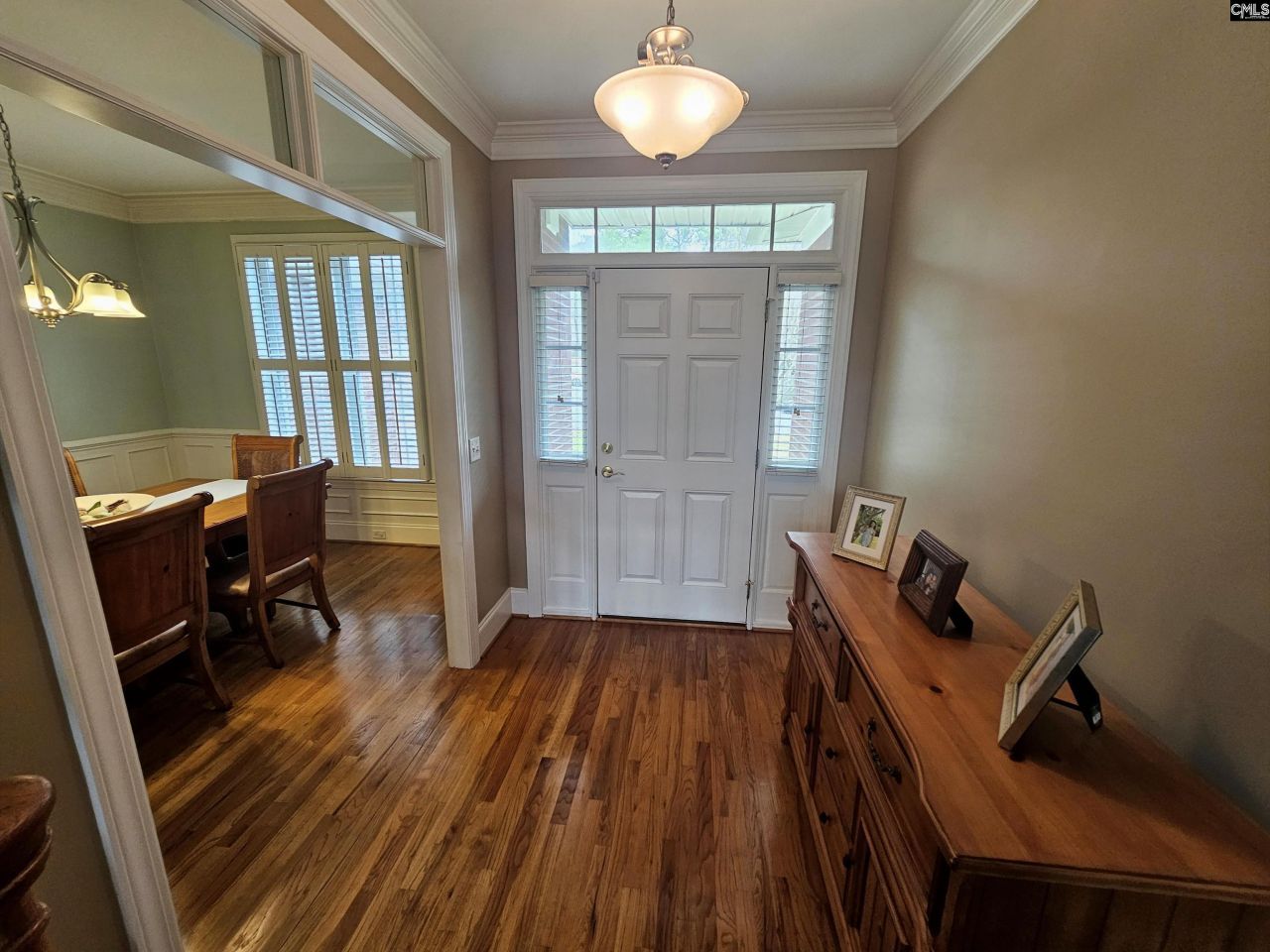 106 Arbor Place Drive  Photo 4