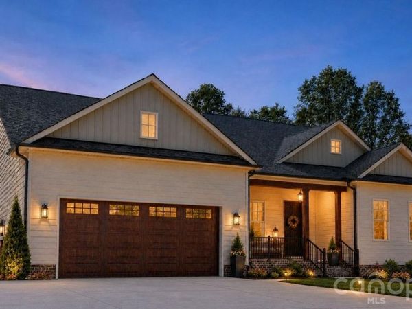 121 Juniper Road, Mooresville, NC 28115