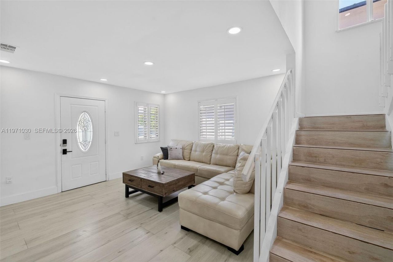 13758 SW 160th Ter, Miami, FL 33177 Photo