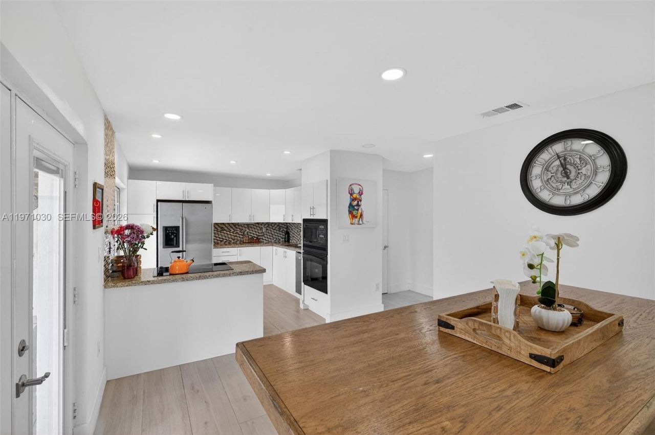 13758 SW 160th Ter, Miami, FL 33177 Photo