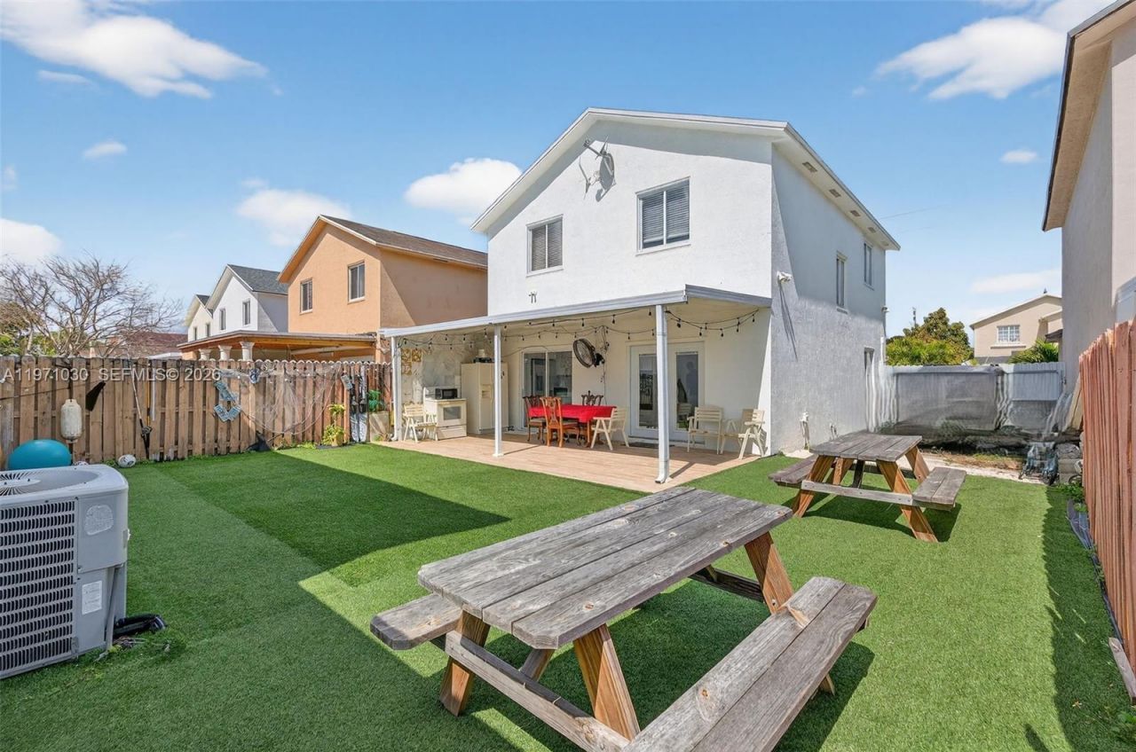 13758 SW 160th Ter, Miami, FL 33177 Photo