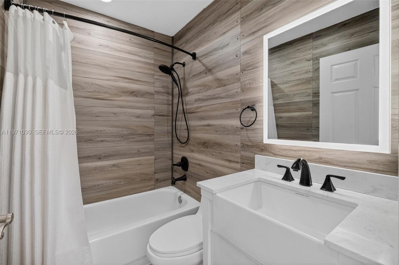 13758 SW 160th Ter, Miami, FL 33177 Photo