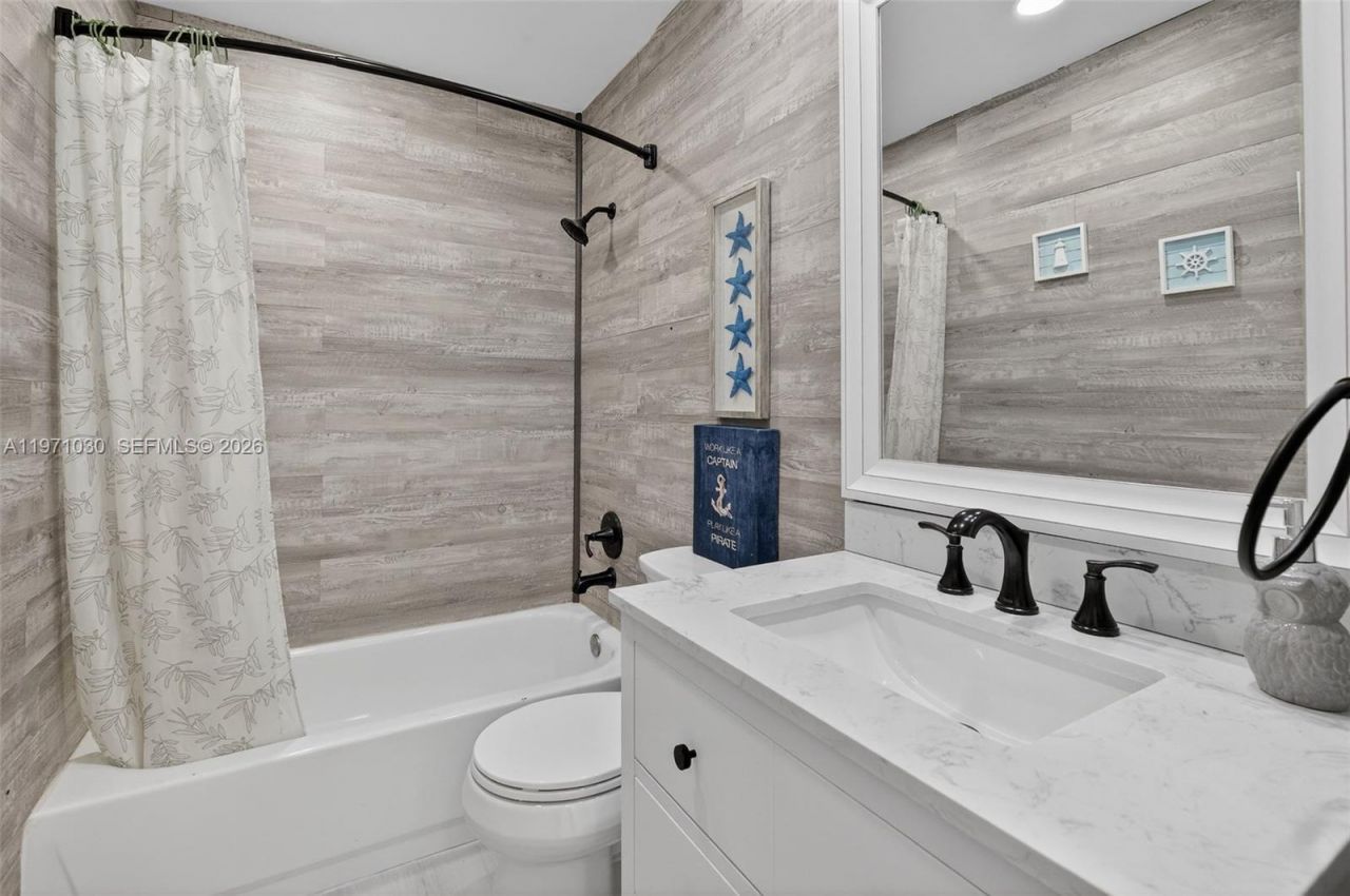 13758 SW 160th Ter, Miami, FL 33177 Photo