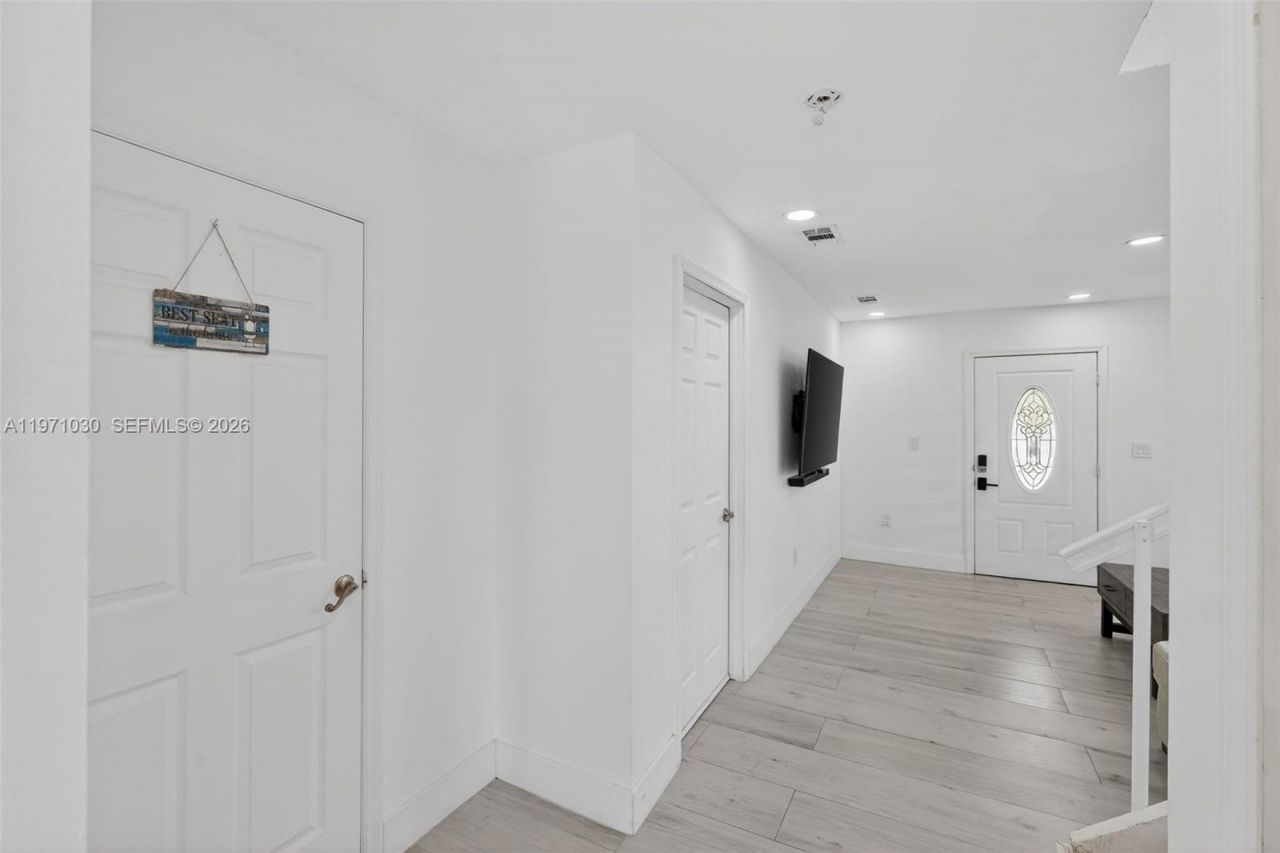 13758 SW 160th Ter, Miami, FL 33177 Photo