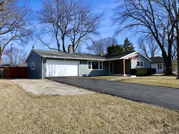 100 Lee Street , Manhattan, IL 60442