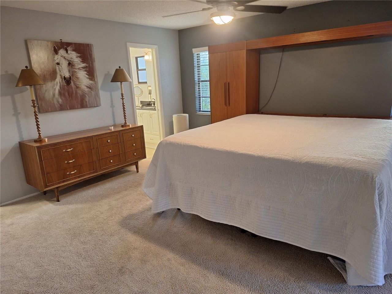 6912 W Country Club Drive N, Sarasota, FL 34243 Photo