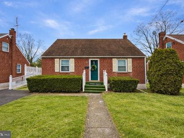 220 WILSON STREET, POTTSTOWN, PA 19464