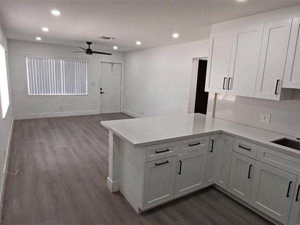 630 N 58th Avenue, Hollywood, FL 33021