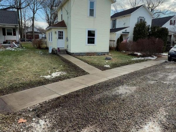 132 S Washington Street, Utica, OH 43080