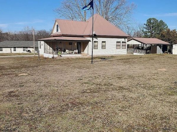 504 S Seminole, Weleetka, OK 74880