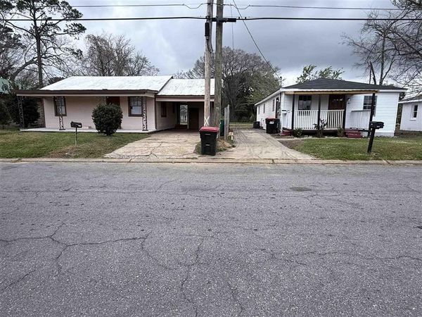 156 Champagne Street , Lafayette, LA 70501