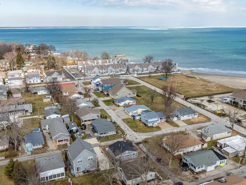 5864 E Cedar Lane, Port Clinton, OH 43452 Photo 5