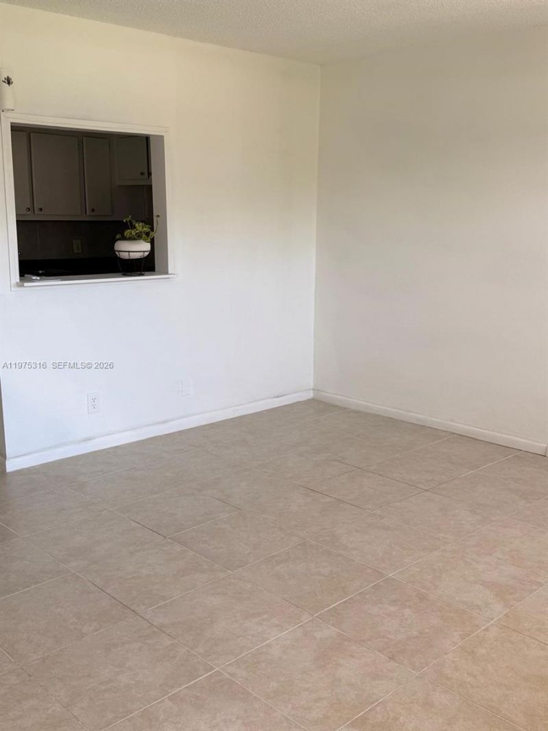 210 Canterbury J, Unit 210, West Palm Beach, FL 33417 Photo