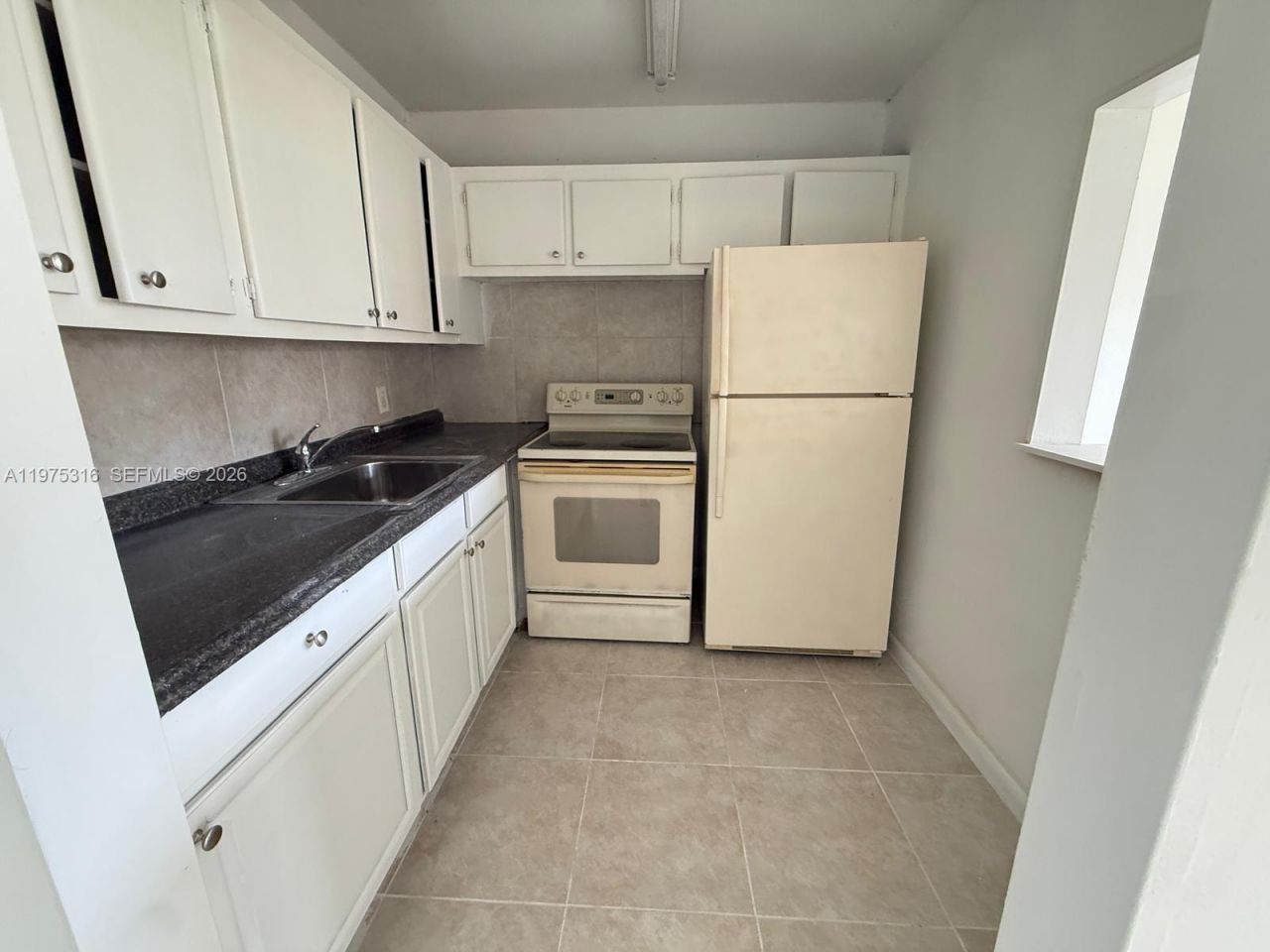 210 Canterbury J , Unit 210, West Palm Beach, FL 33417 Photo