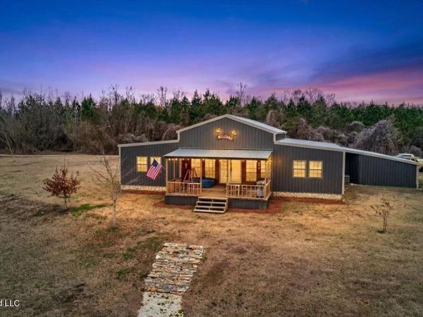 334 W Of Co Road, Quitman, MS 39355