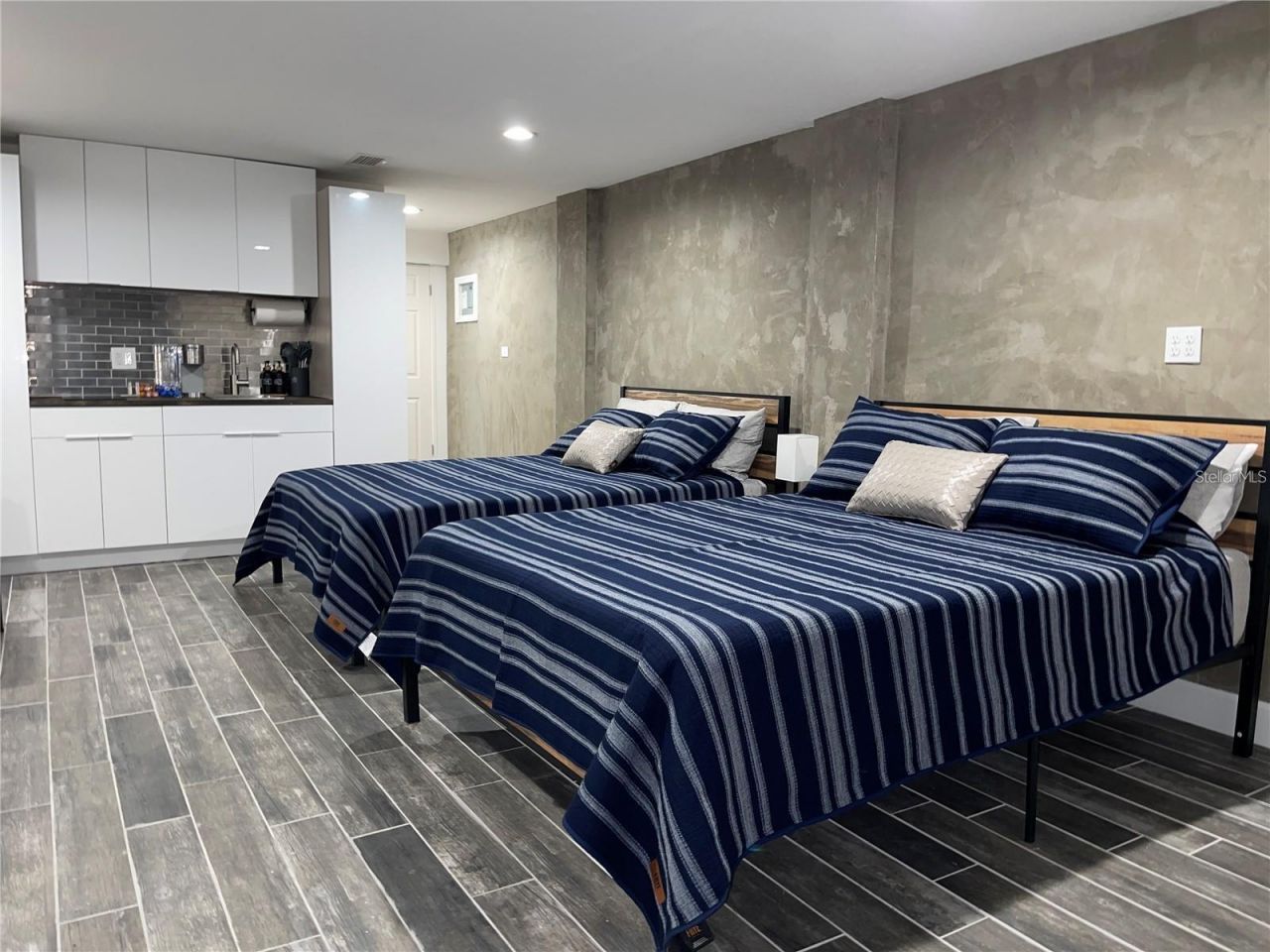 4408 Gem Oaks Terrace , Orlando, FL 32806 Photo