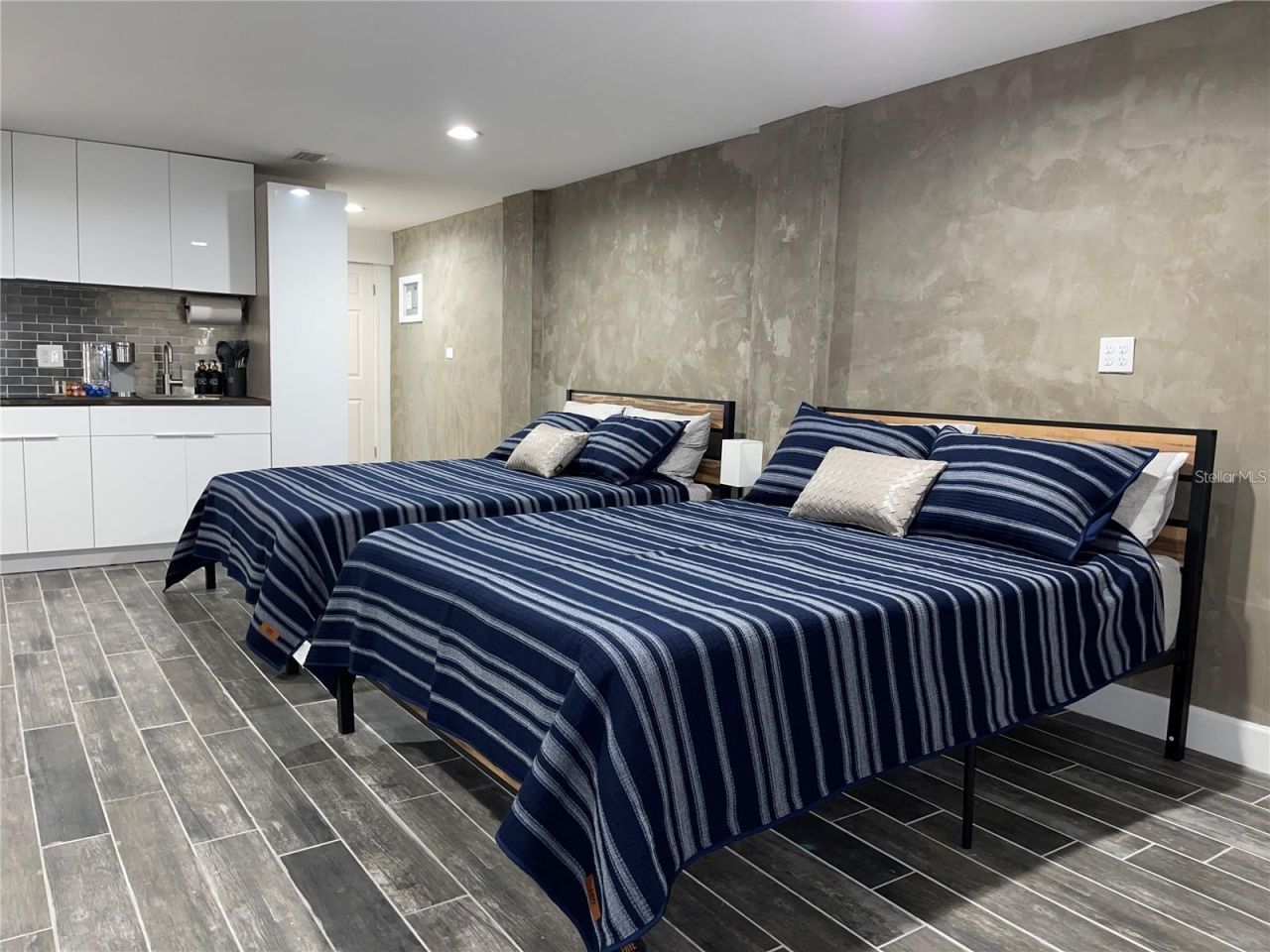 4408 Gem Oaks Terrace , Orlando, FL 32806 Photo