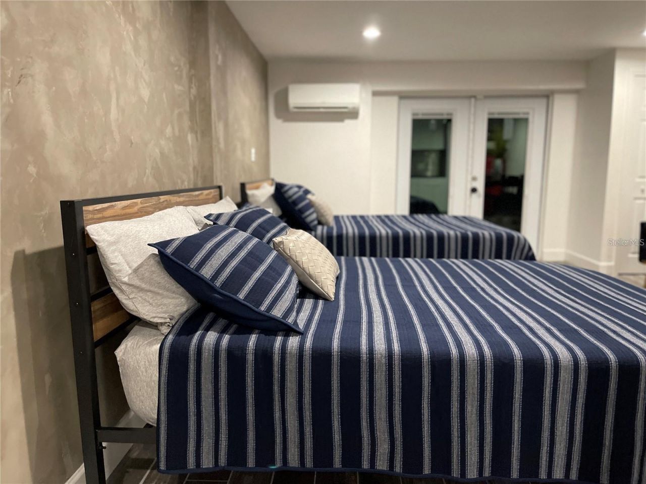 4408 Gem Oaks Terrace , Orlando, FL 32806 Photo