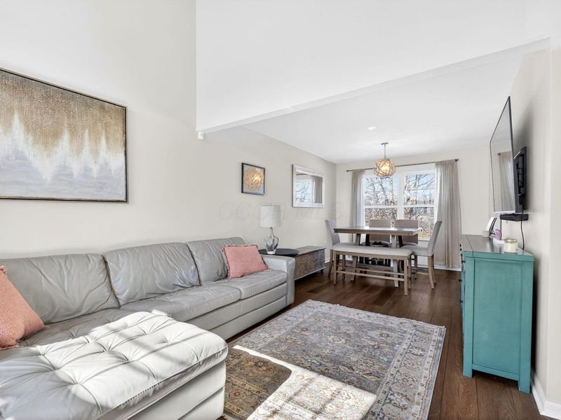 6942 Churchill Downs Drive, Unit 40, New Albany, OH 43054 Photo 7