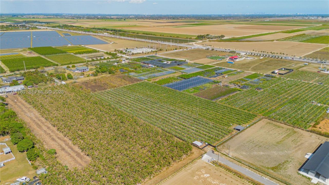 139xx SW 180th Ave , Miami, FL 33196 Photo