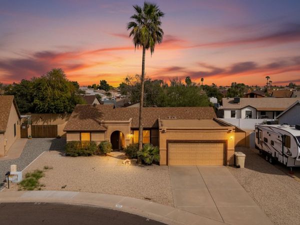 6715 N 81ST Drive, Glendale, AZ 85303