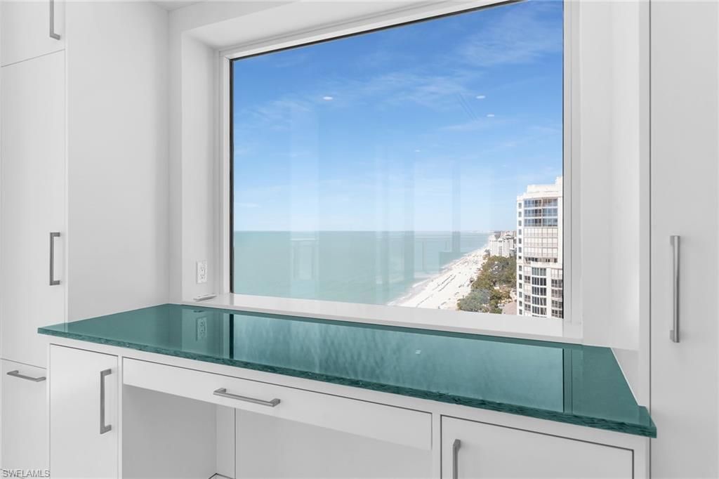 8231 Bay Colony Dr, Unit 2004, Naples, FL 34108 Photo
