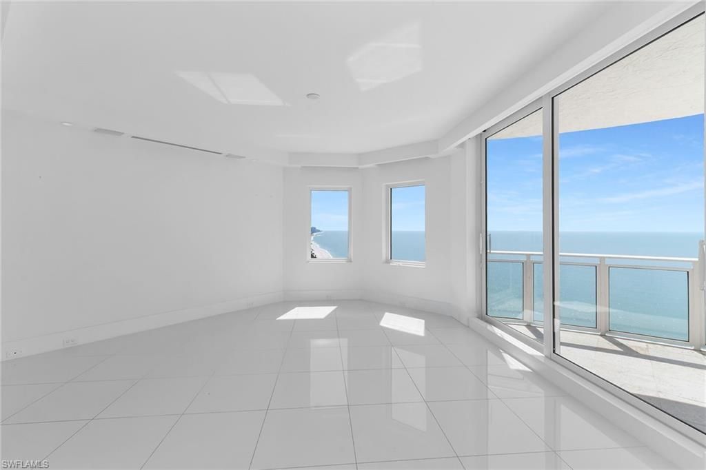 8231 Bay Colony Dr, Unit 2004, Naples, FL 34108 Photo