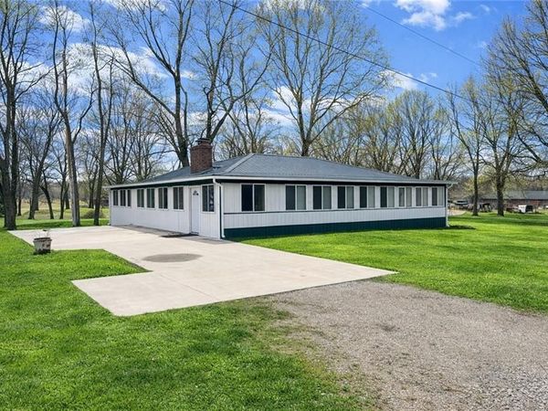 170 NE 1011 Road, Knob Noster, MO 65336