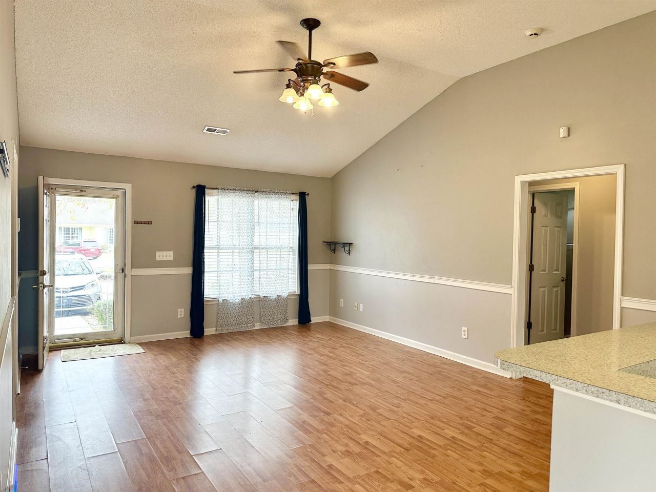 1336 Eagle Terrace Ct. Photo 4