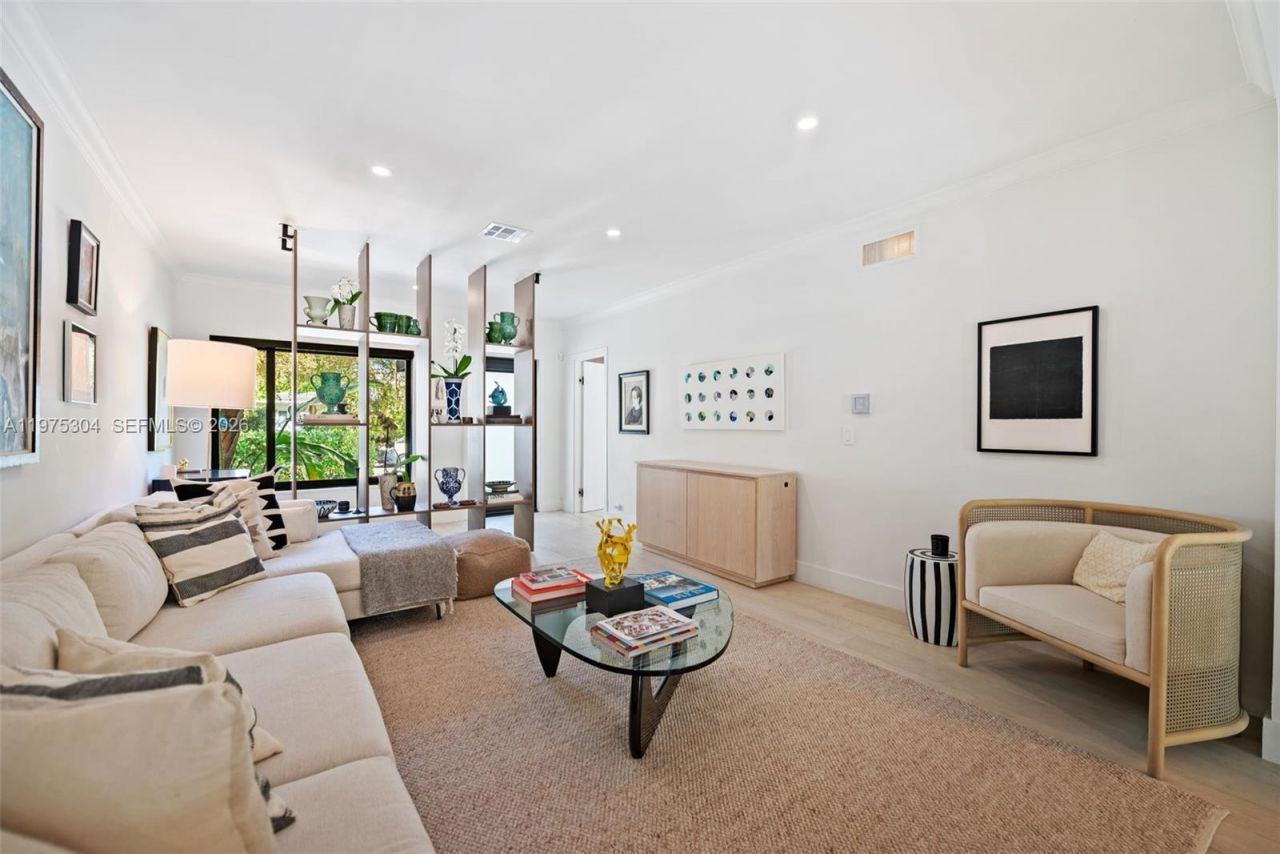 740 NE 76th St, Miami, FL 33138 Photo