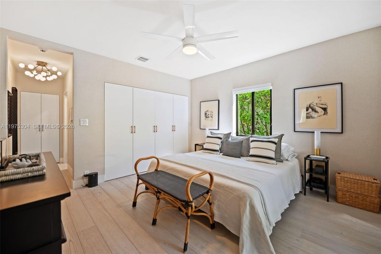 740 NE 76th St, Miami, FL 33138 Photo