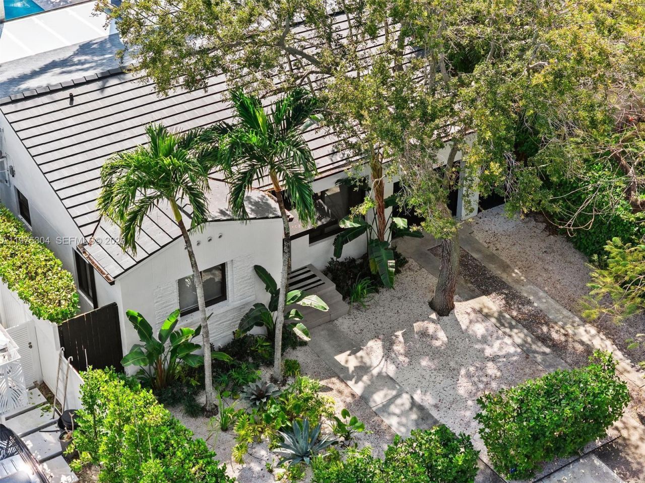 740 NE 76th St, Miami, FL 33138 Photo