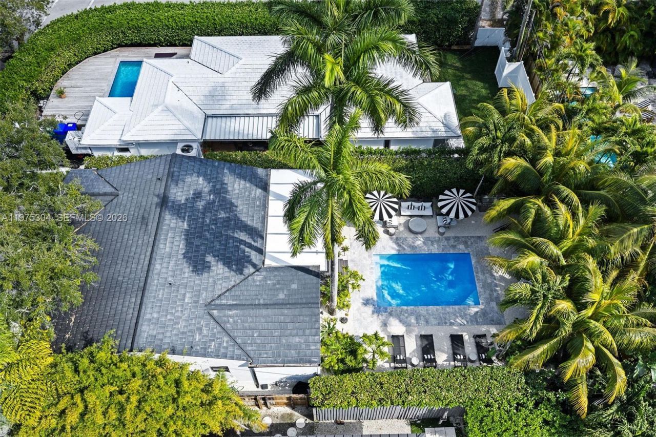 740 NE 76th St, Miami, FL 33138 Photo