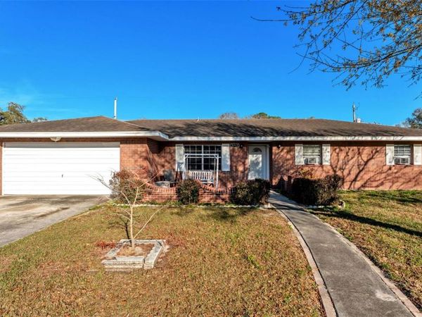 5717 LAKE GROVE DRIVE , LAKELAND, FL 33809