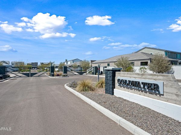 4631 S 23RD Way, Phoenix, AZ 85040