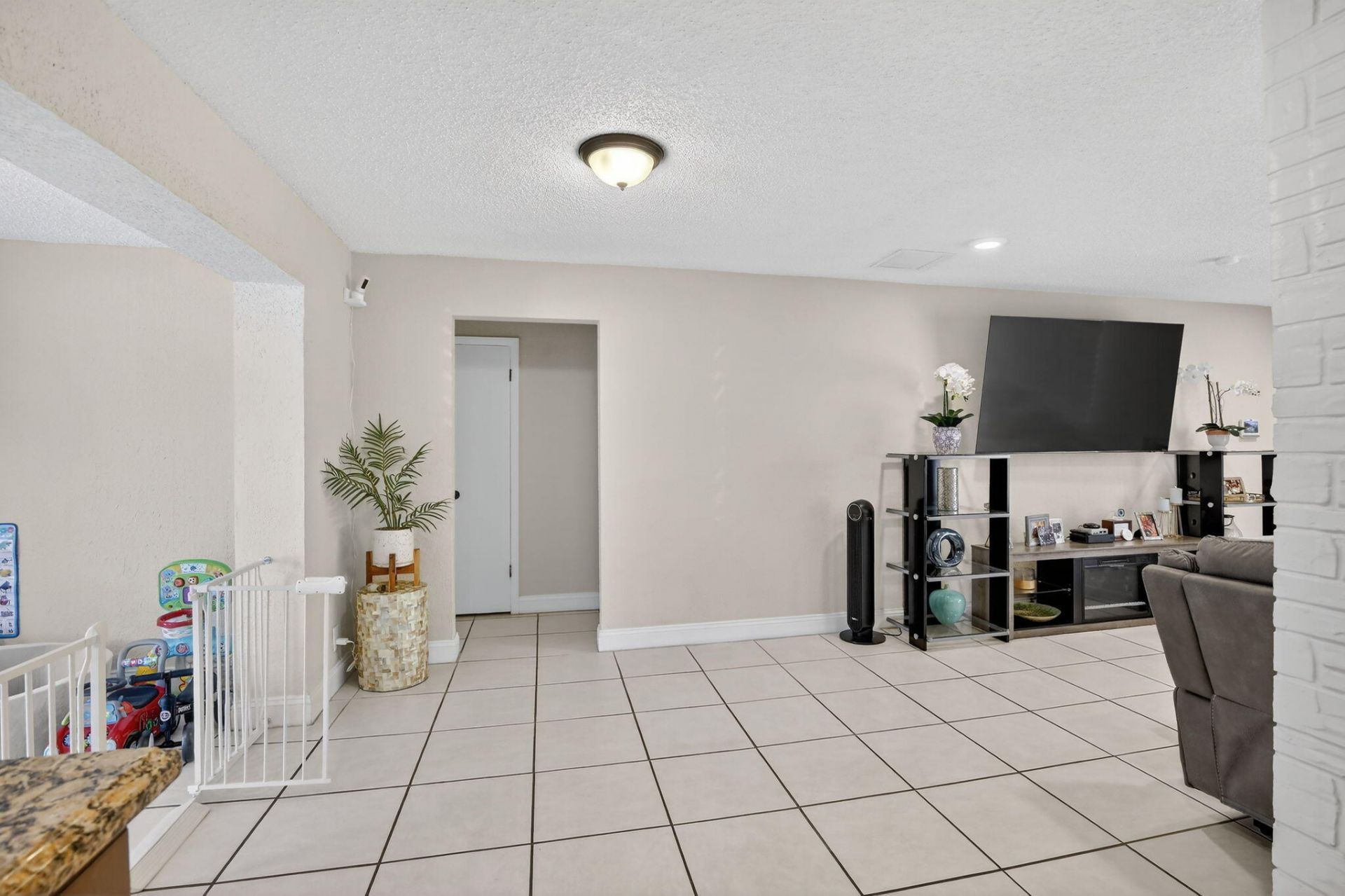 6721 SW 28th Court, Miramar, FL 33023 Photo