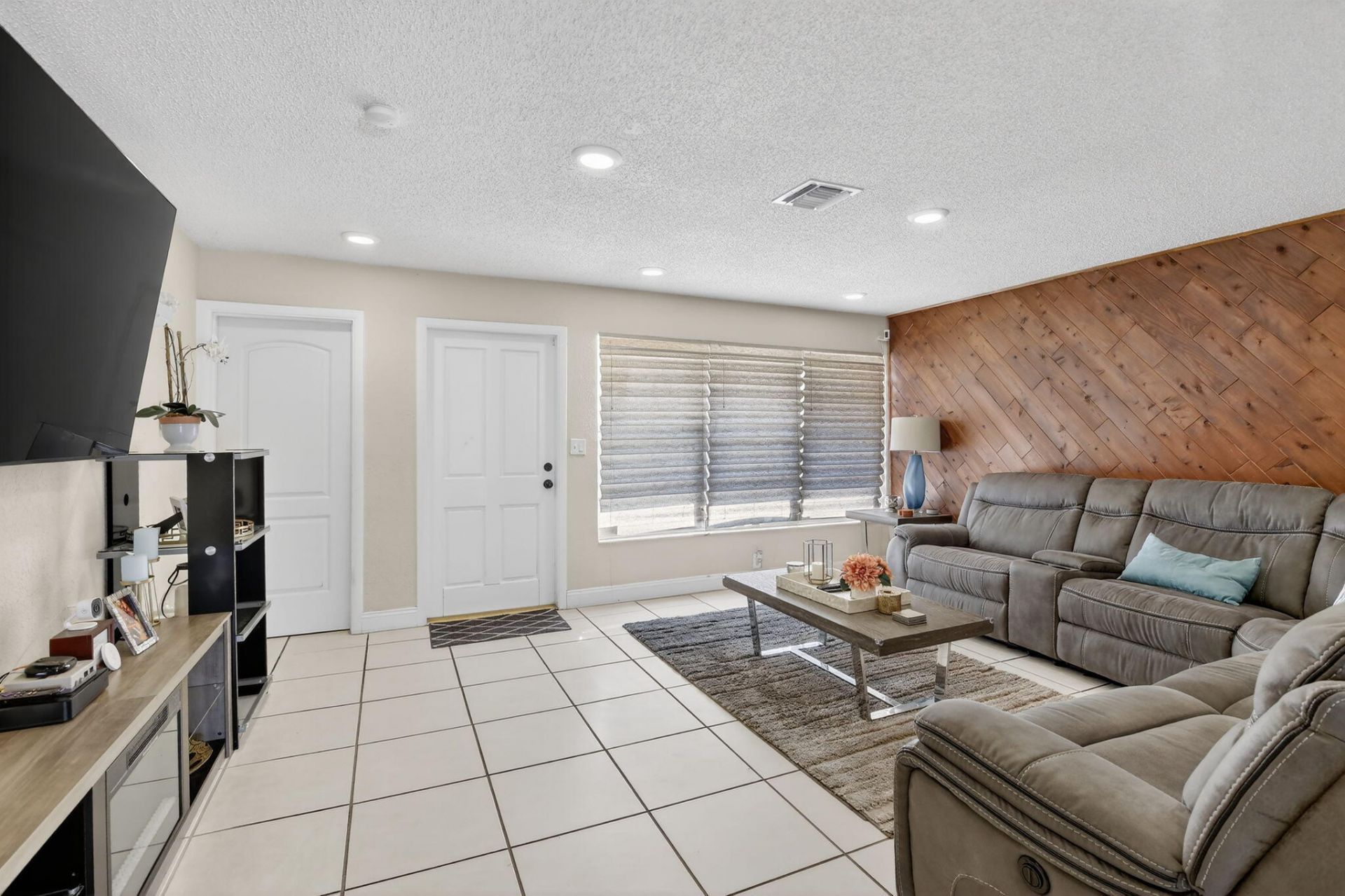 6721 SW 28th Court, Miramar, FL 33023 Photo