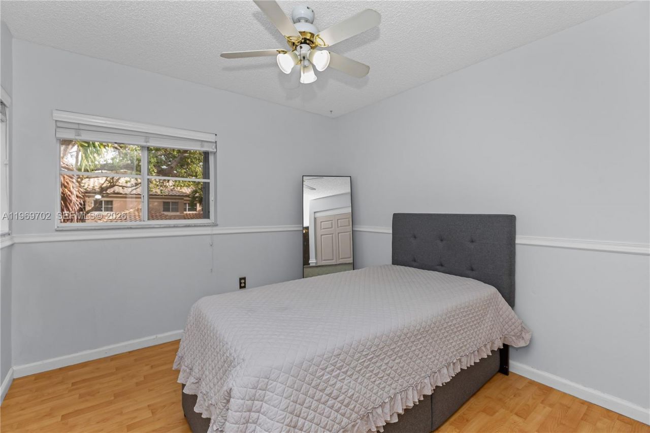 9722 NW 23rd Ct , Pembroke Pines, FL 33024 Photo