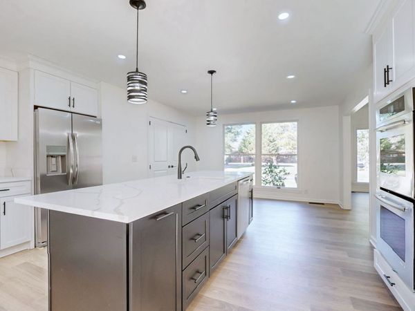 205 Bluegrass Dr , Hendersonville, TN 37075