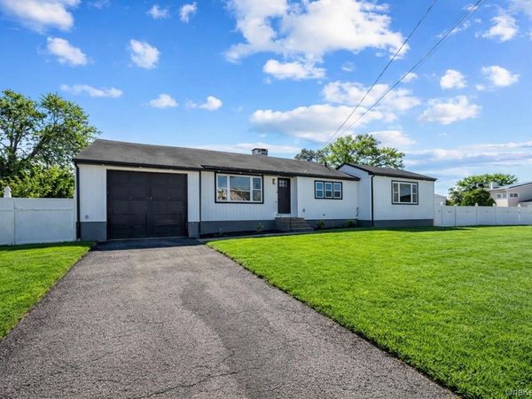 14 Morton Street , Brentwood, NY 11717