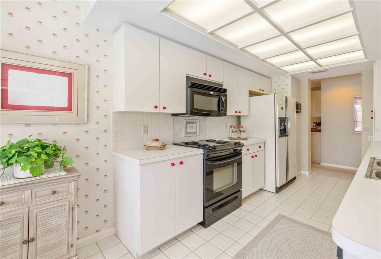 4364 Presidential Avenue Circle E, Bradenton, FL 34203 Photo