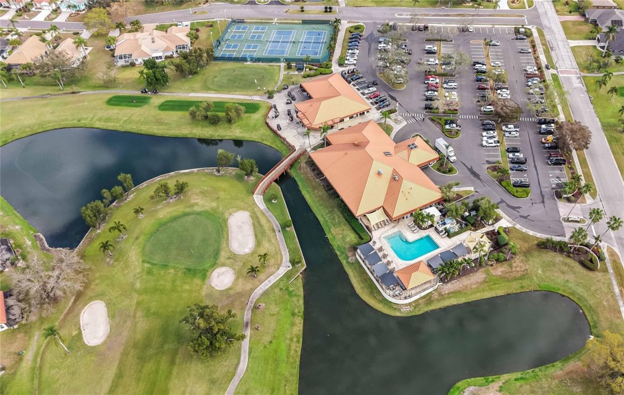 4364 Presidential Avenue Circle E, Bradenton, FL 34203 Photo